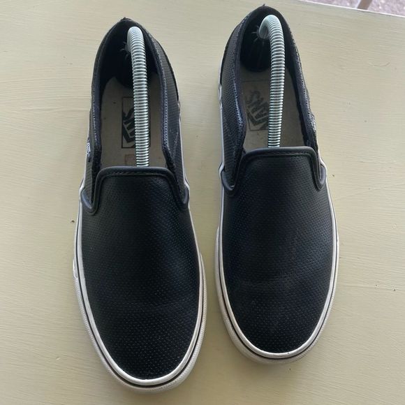 VANS Black Leather Slip Ons 721461 - Picture 2 of 11